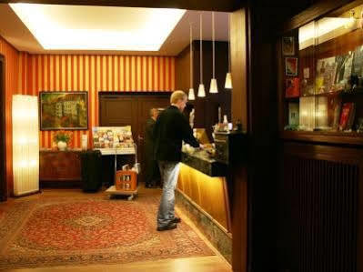 Stadt-Gut-Hotel Bogota 베를린 외부 사진